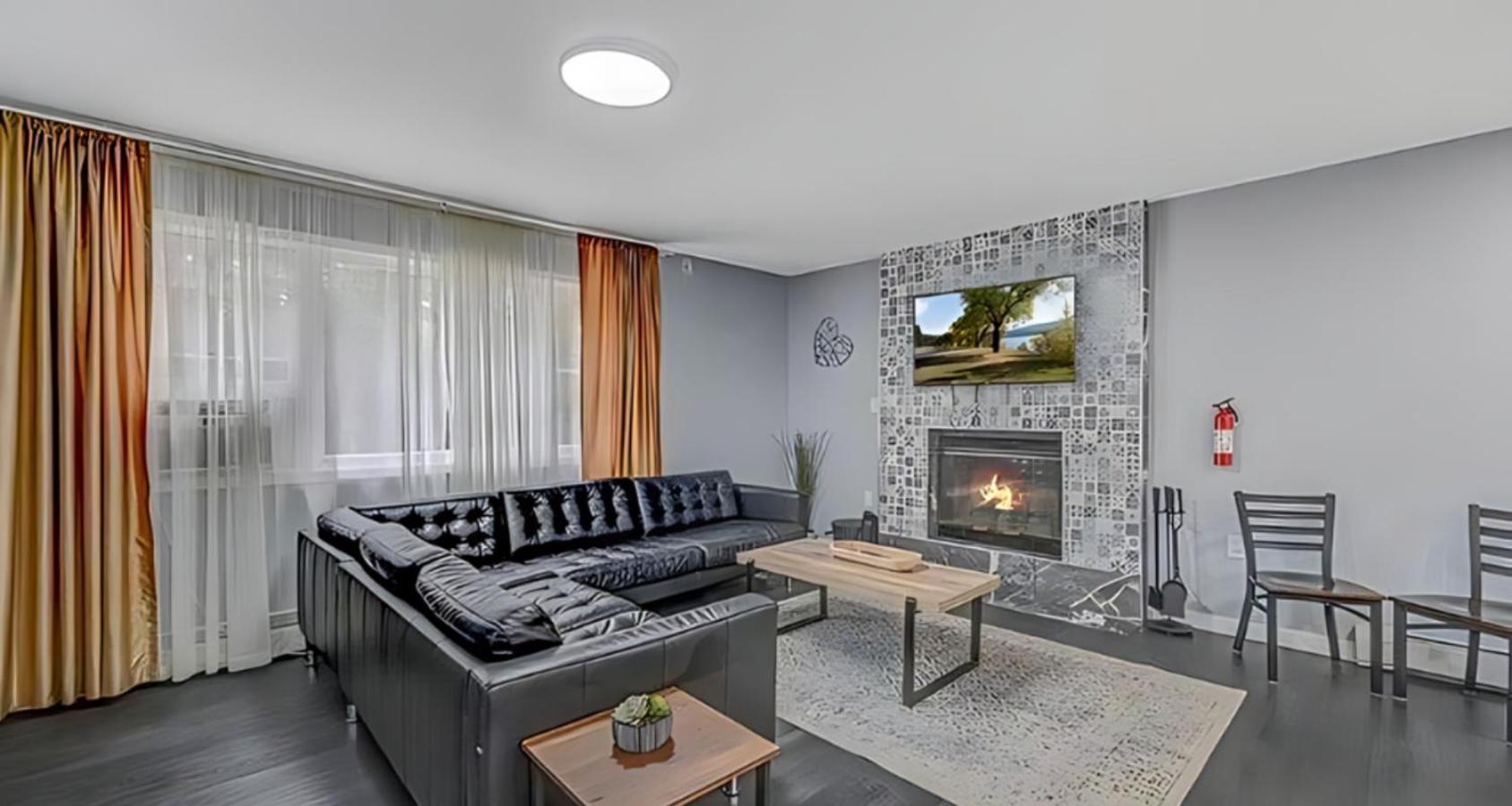 Peaceful Pocono Home With Hot Tub, Gym, & Office Long Pond Екстер'єр фото