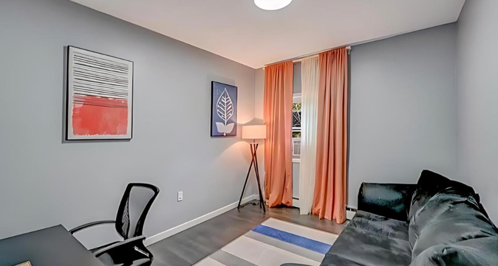 Peaceful Pocono Home With Hot Tub, Gym, & Office Long Pond Екстер'єр фото